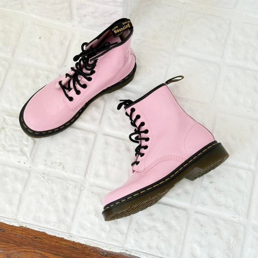 ✿ ⋆｡ BRAND NEW Pink Dr. Martens 1460 Boots ⋆｡✿